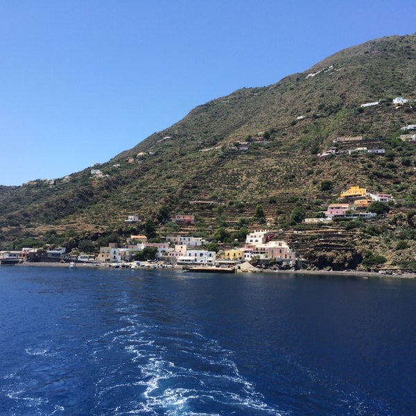 NOLEGGIO BARCHE ISOLE EOLIE